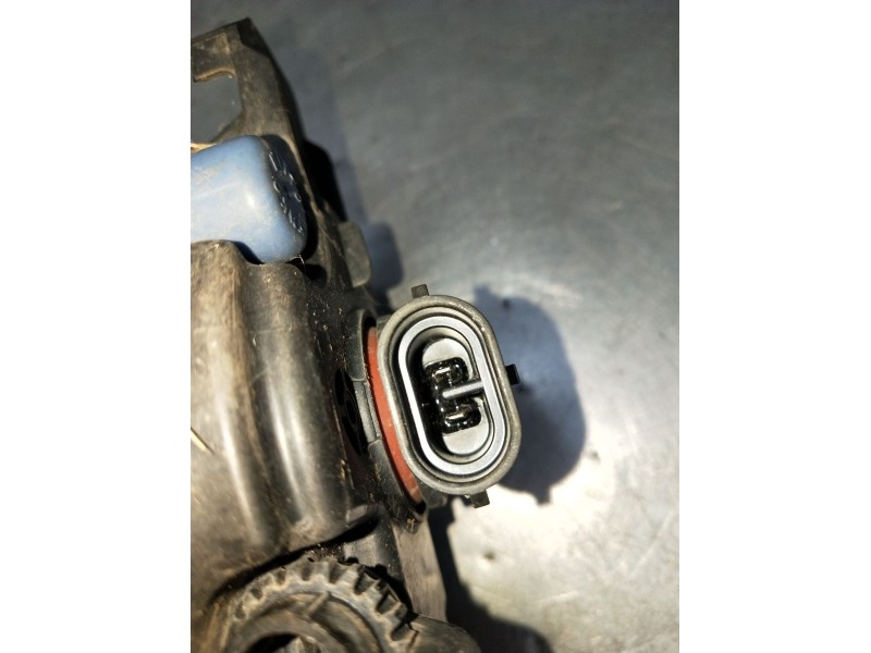 Recambio de faro antiniebla izquierdo para nissan almera ii hatchback (n16) 2.2 dci referencia OEM IAM 8200002469 89201772 2002