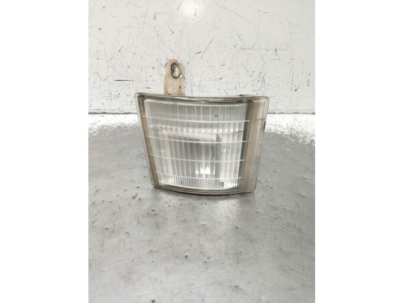 Recambio de piloto delantero izquierdo para fuso (mitsubishi) canter 3c13 referencia OEM IAM   2003