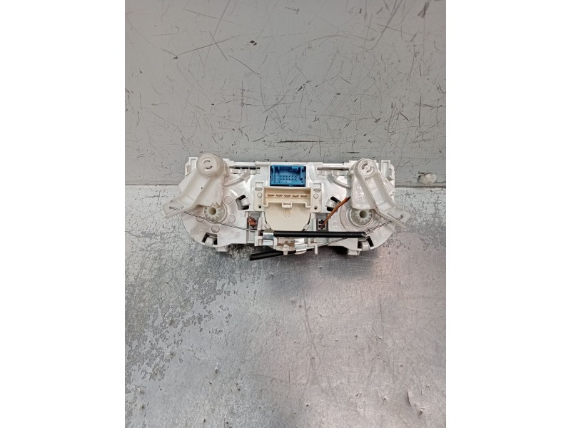 Recambio de mando calefaccion / aire acondicionado para opel corsa d (s07) 1.2 (l08, l68) referencia OEM IAM 5E094010 466119570 