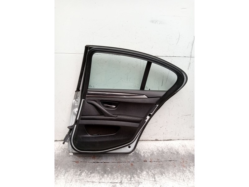 Recambio de puerta trasera derecha para bmw 5 (f10) 520 d referencia OEM IAM  4P 2014