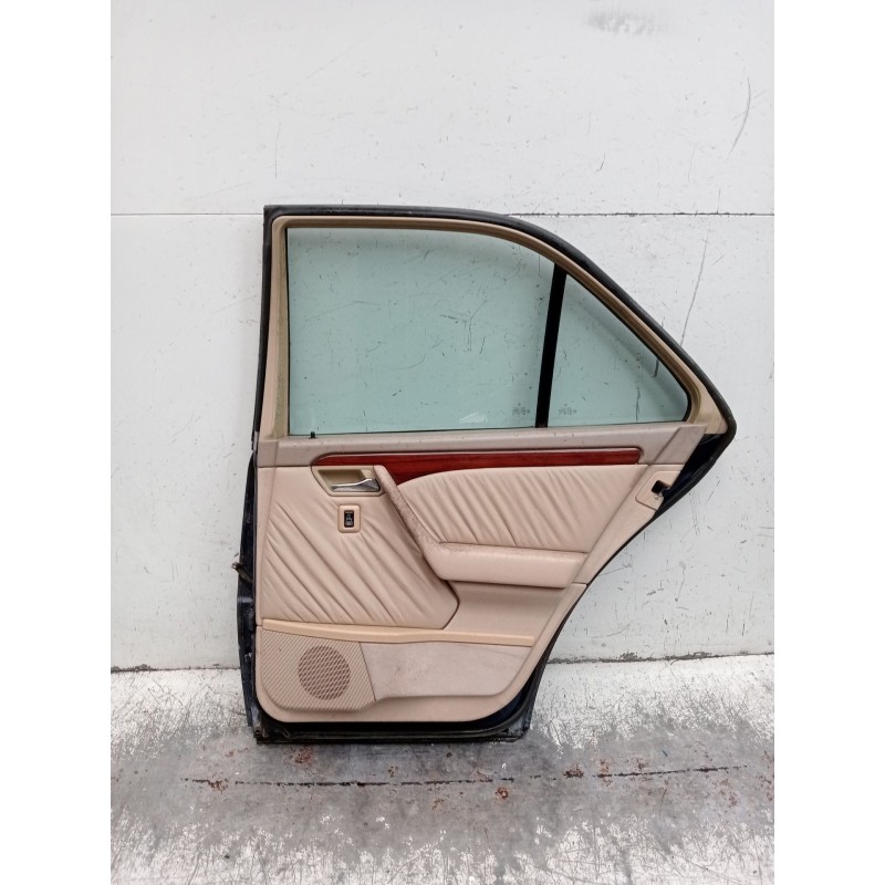 Recambio de puerta trasera derecha para mercedes-benz clase c (w202) c 280 (202.028) referencia OEM IAM  4P 1993