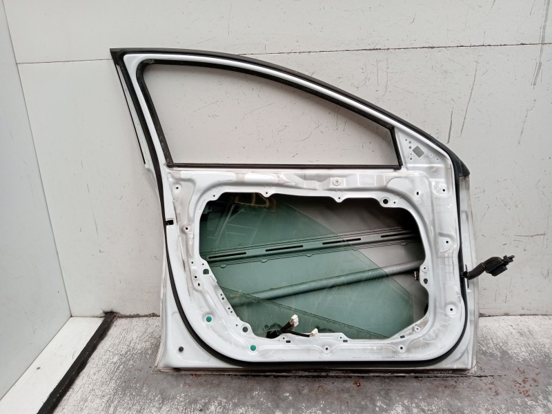 Recambio de puerta delantera izquierda para kia ceed tourer (cd) 1.6 crdi 115 referencia OEM IAM  5P 
