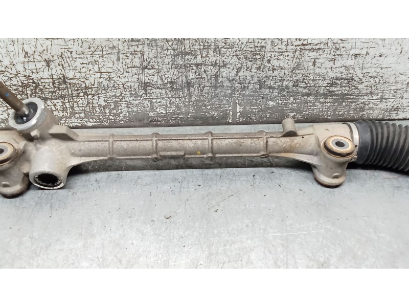 Recambio de cremallera direccion para toyota yaris (_p9_) 1.3 vvt-i (scp90_) referencia OEM IAM F800000672  05