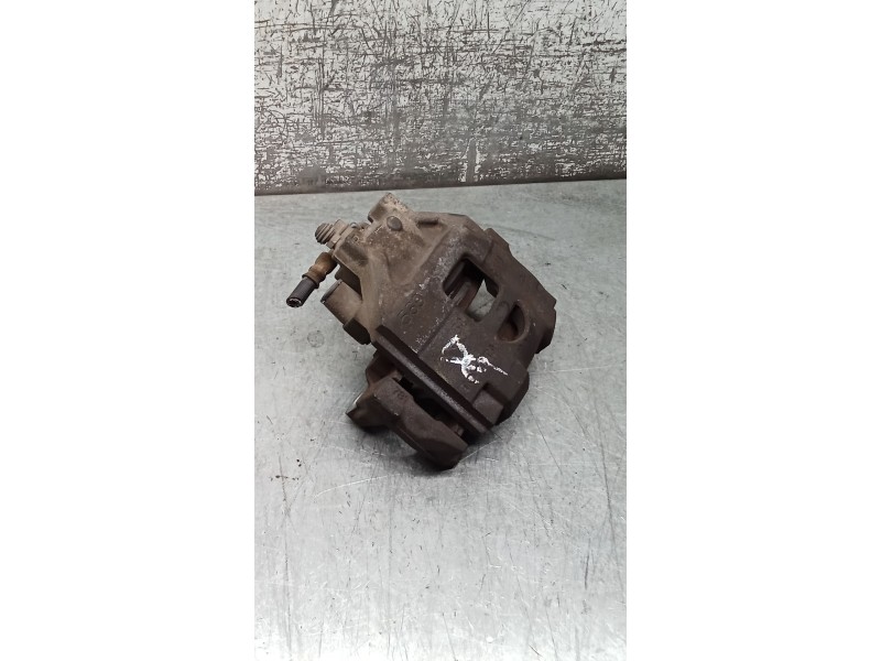 Recambio de pinza freno delantera derecha para toyota yaris (_p9_) 1.3 vvt-i (scp90_) referencia OEM IAM  ATE 05