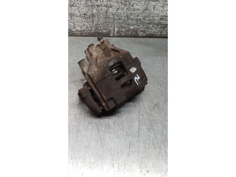 Recambio de pinza freno delantera izquierda para toyota yaris (_p9_) 1.3 vvt-i (scp90_) referencia OEM IAM  ATE 05