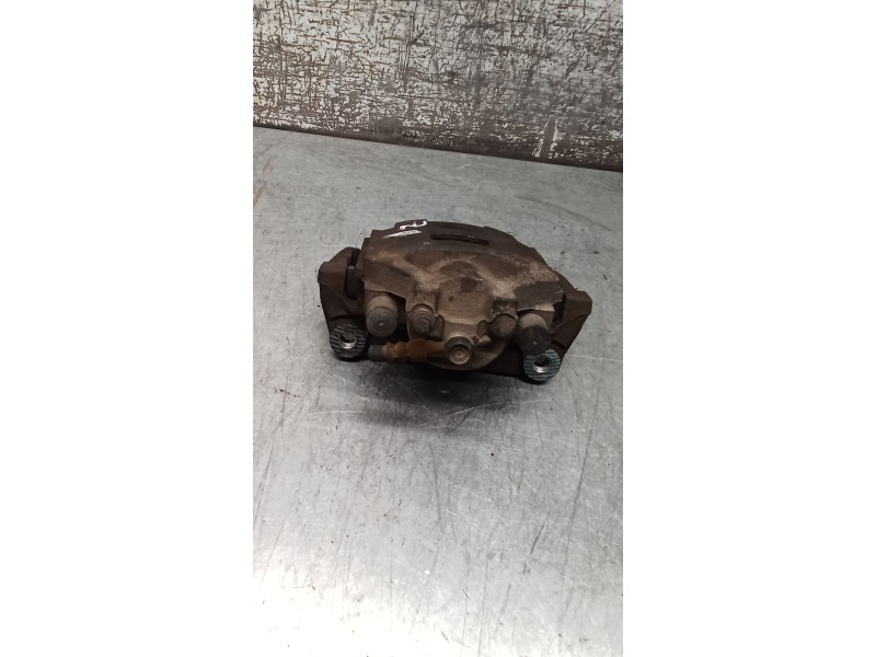 Recambio de pinza freno delantera izquierda para toyota yaris (_p9_) 1.3 vvt-i (scp90_) referencia OEM IAM  ATE 05