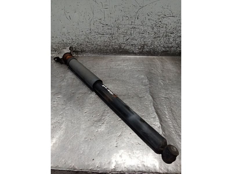 Recambio de amortiguador trasero derecho para volvo v50 (545) 2.0 d referencia OEM IAM   04