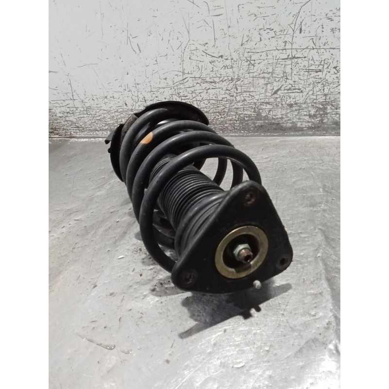Recambio de amortiguador delantero derecho para mazda 5 (cr) 2.0 cd (cr19) referencia OEM IAM   05