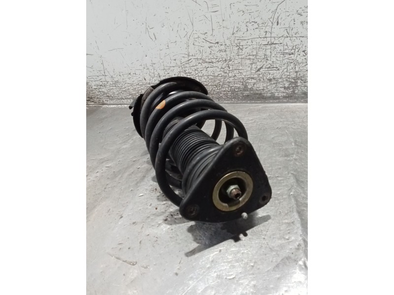 Recambio de amortiguador delantero derecho para mazda 5 (cr) 2.0 cd (cr19) referencia OEM IAM   05