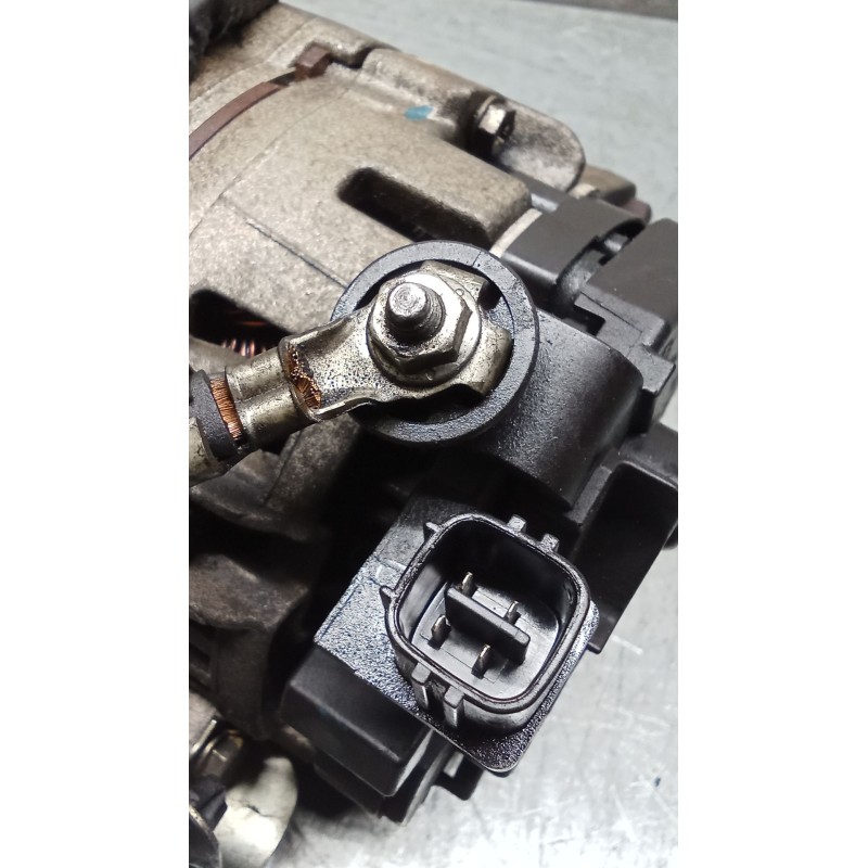 Recambio de alternador para toyota yaris (_p9_) 1.3 vvt-i (scp90_) referencia OEM IAM 0124225054 270600J051 05 80A
