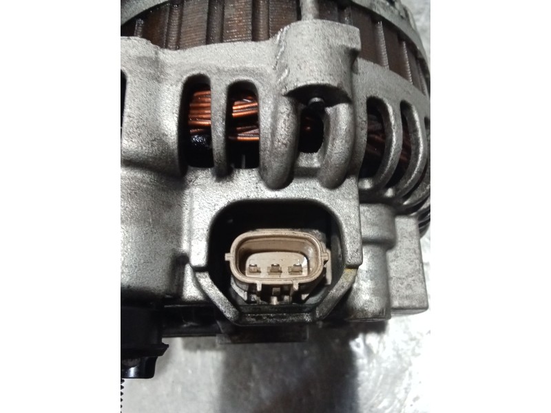 Recambio de alternador para mazda 5 (cr) 2.0 cd (cr19) referencia OEM IAM A3TB6581 90A 05