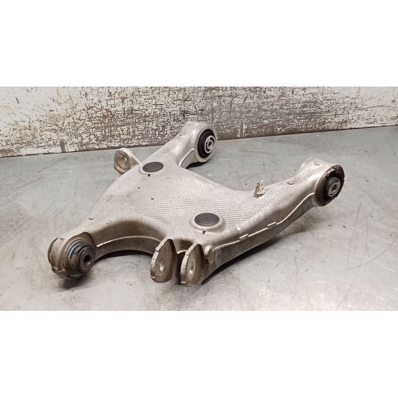Recambio de brazo suspension inferior trasero derecho para bmw 5 (f10) 520 d referencia OEM IAM 6865900 33326865900 14