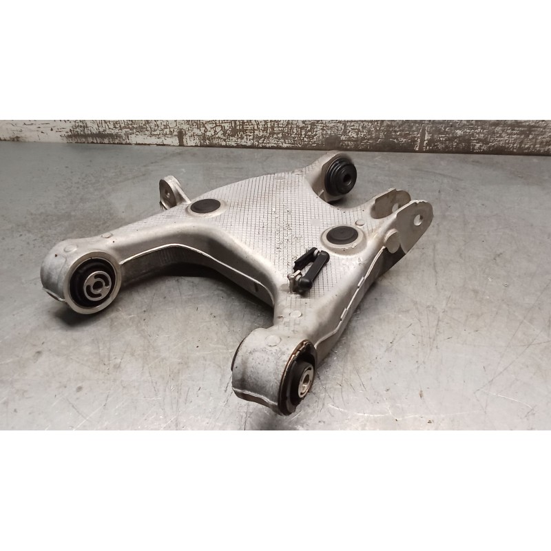 Recambio de brazo suspension inferior trasero izquierdo para bmw 5 (f10) 520 d referencia OEM IAM 6865899 33326865899 14