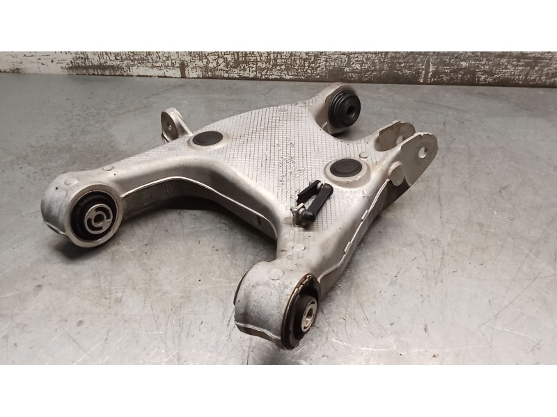 Recambio de brazo suspension inferior trasero izquierdo para bmw 5 (f10) 520 d referencia OEM IAM 6865899 33326865899 14