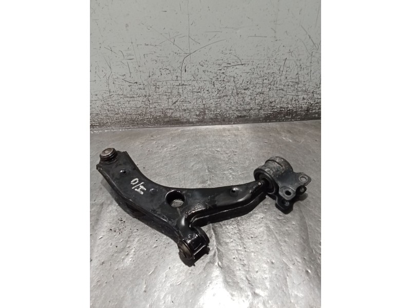Recambio de brazo suspension inferior delantero izquierdo para mazda 5 (cr) 2.0 cd (cr19) referencia OEM IAM   05