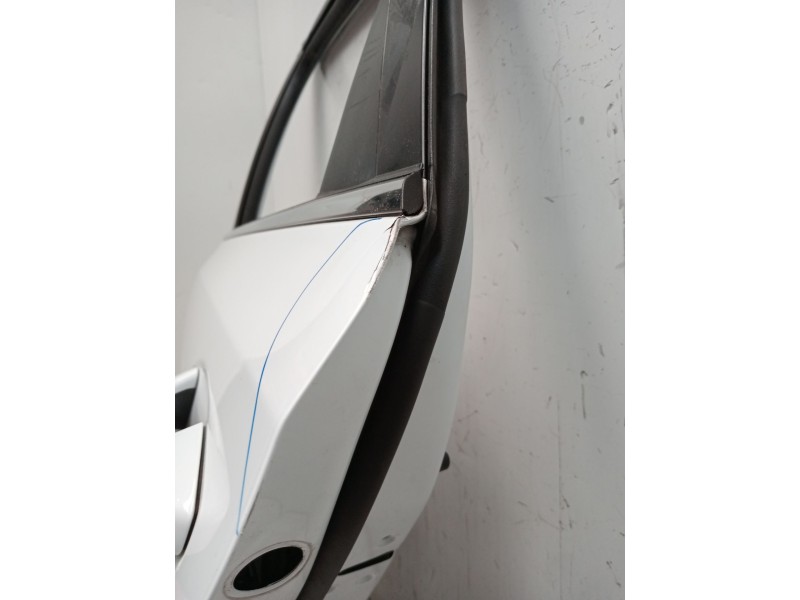 Recambio de puerta trasera izquierda para kia ceed tourer (cd) 1.6 crdi 115 referencia OEM IAM  5P 
