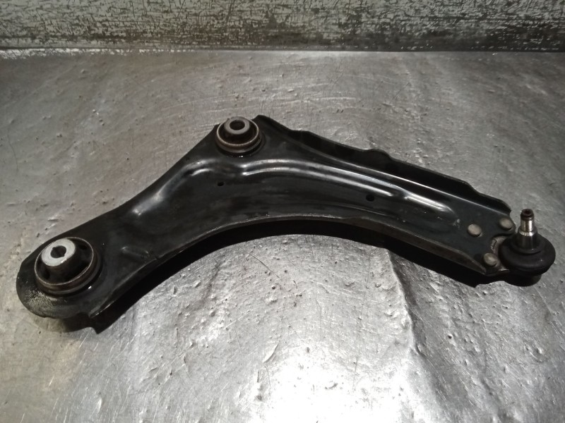 Recambio de brazo suspension inferior delantero derecho para renault megane iii grandtour (kz0/1) 1.5 dci (kz09, kz0d, kz1g, kz2