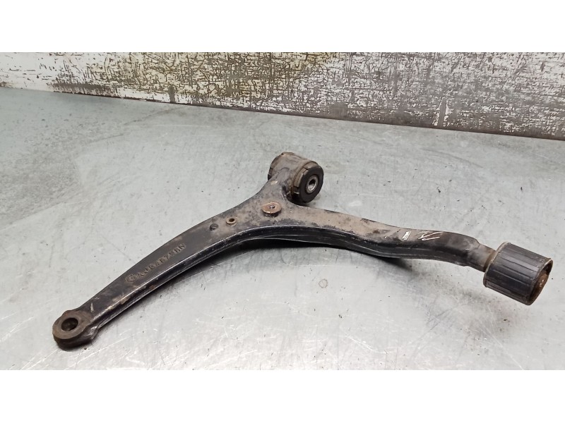 Recambio de brazo suspension inferior delantero izquierdo para peugeot 607 (9d, 9u) 2.7 hdi 24v referencia OEM IAM   04