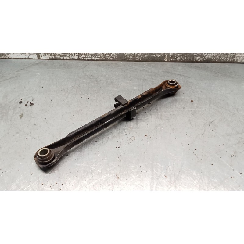 Recambio de brazo suspension superior trasero izquierdo para peugeot 607 (9d, 9u) 2.7 hdi 24v referencia OEM IAM  POSTERIOR 04
