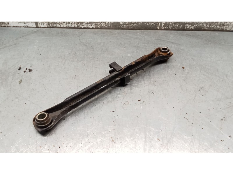 Recambio de brazo suspension superior trasero izquierdo para peugeot 607 (9d, 9u) 2.7 hdi 24v referencia OEM IAM  POSTERIOR 04