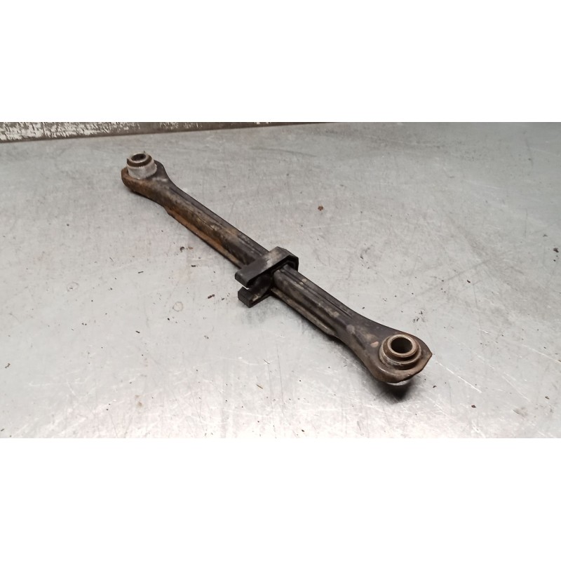 Recambio de brazo suspension superior trasero derecho para peugeot 607 (9d, 9u) 2.7 hdi 24v referencia OEM IAM   04