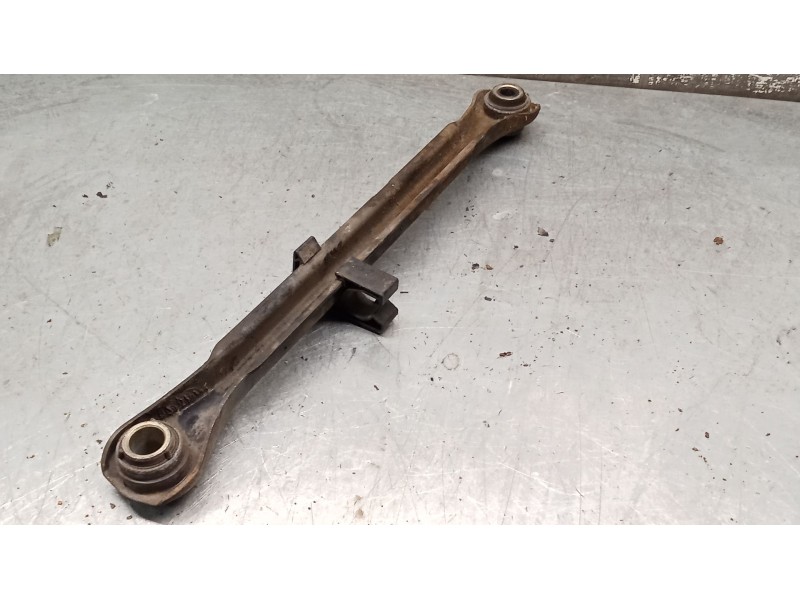 Recambio de brazo suspension superior trasero derecho para peugeot 607 (9d, 9u) 2.7 hdi 24v referencia OEM IAM   04