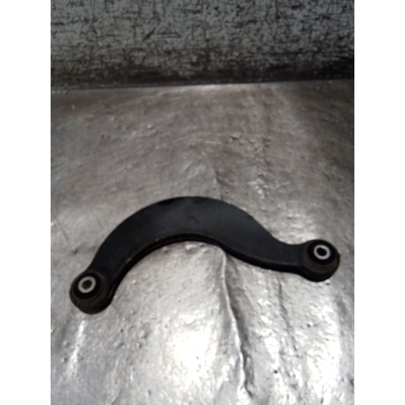 Recambio de brazo suspension superior trasero derecho para volvo v50 (545) 2.0 d referencia OEM IAM 3M515500AC  04