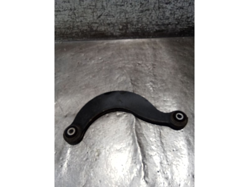Recambio de brazo suspension superior trasero derecho para volvo v50 (545) 2.0 d referencia OEM IAM 3M515500AC  04