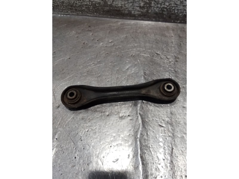 Recambio de brazo suspension inferior trasero derecho para mazda 5 (cr) 2.0 cd (cr19) referencia OEM IAM  05 ANTERIOR
