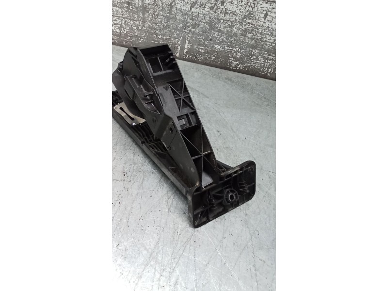 Recambio de potenciometro pedal para bmw 5 (f10) 520 d referencia OEM IAM 685999904 21490710 3542685999904