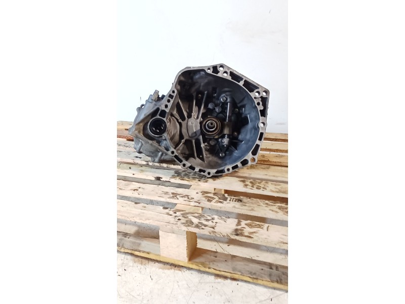 Recambio de caja cambios para toyota yaris (_p9_) 1.3 vvt-i (scp90_) referencia OEM IAM 61205668 5V 