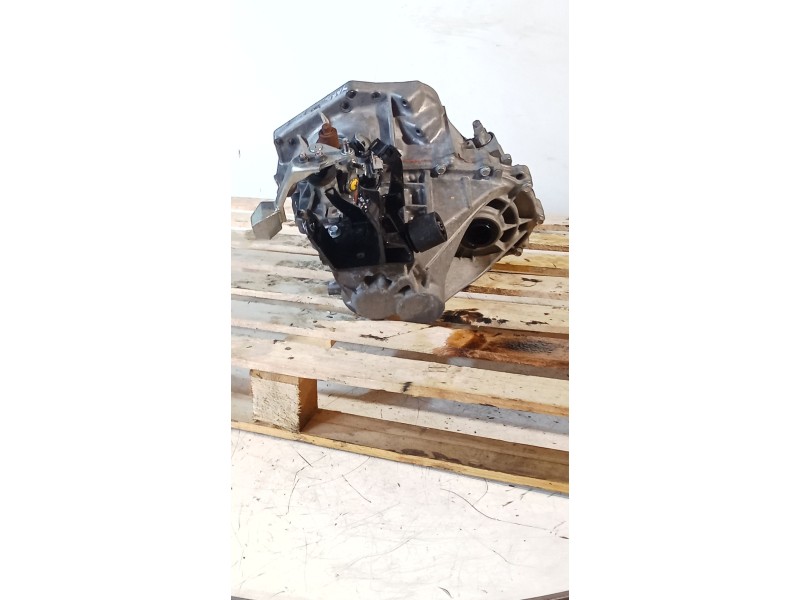Recambio de caja cambios para toyota yaris (_p9_) 1.3 vvt-i (scp90_) referencia OEM IAM 61205668 5V 
