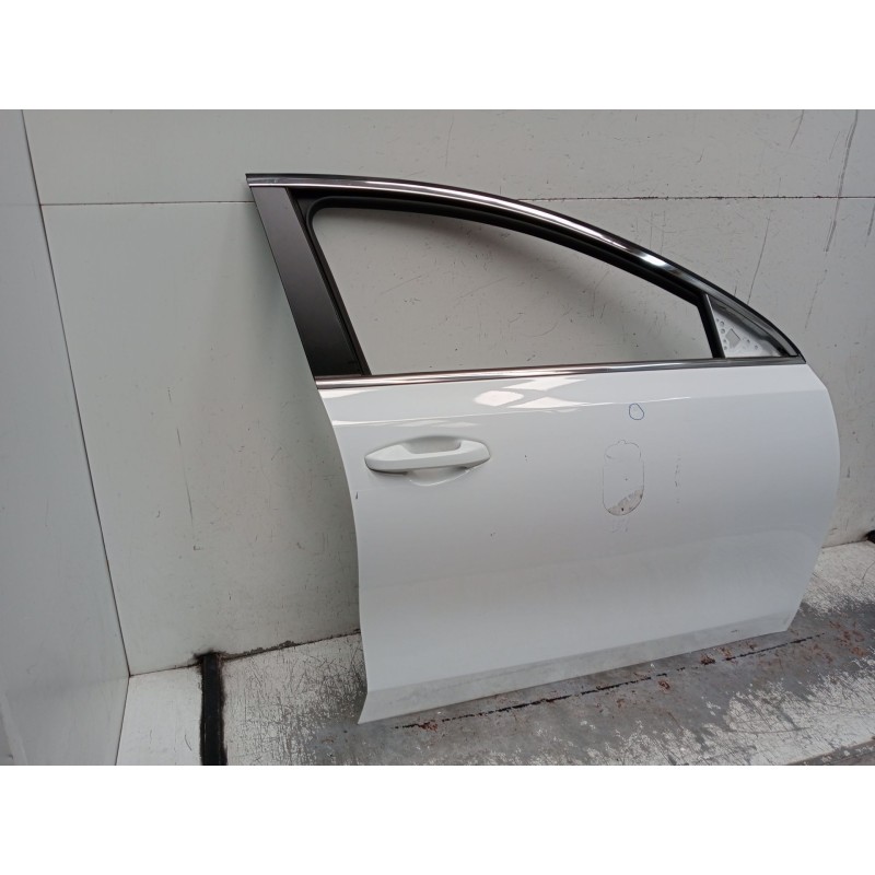 Recambio de puerta delantera derecha para kia ceed tourer (cd) 1.6 crdi 115 referencia OEM IAM  5P 