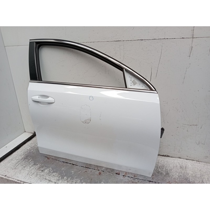 Recambio de puerta delantera derecha para kia ceed tourer (cd) 1.6 crdi 115 referencia OEM IAM  5P 