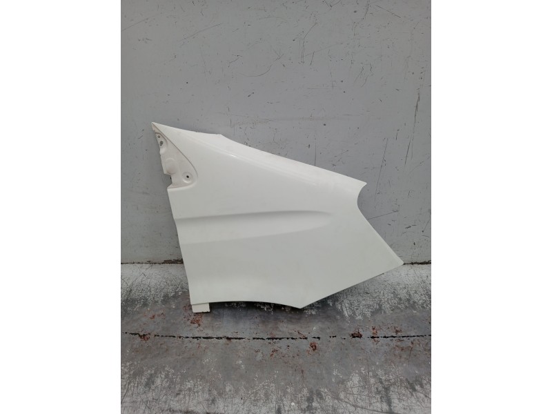 Recambio de aleta delantera derecha para iveco daily iv caja/chasis 35c15 referencia OEM IAM   