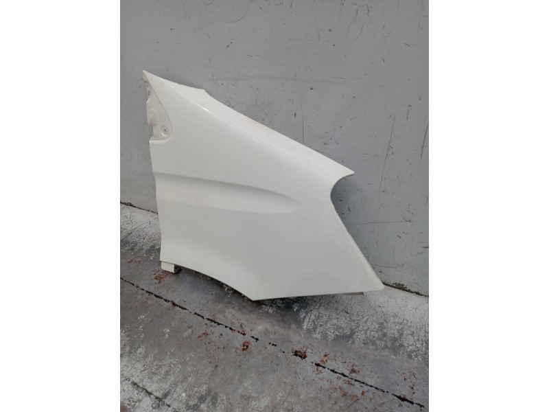 Recambio de aleta delantera derecha para iveco daily iv caja/chasis 35c15 referencia OEM IAM   