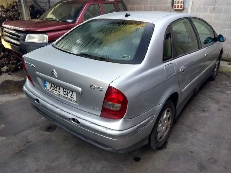 citroen c5 berlina del año 2001