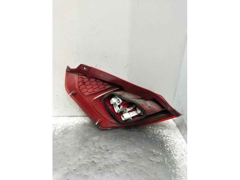 Recambio de piloto trasero derecho para ford fiesta vi (cb1, ccn) 1.6 tdci referencia OEM IAM   2008
