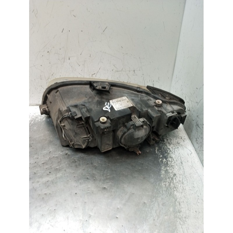 Recambio de faro derecho para audi a4 b7 (8ec) 2.0 tdi 16v referencia OEM IAM 8E0941004BK 0301219204 2005