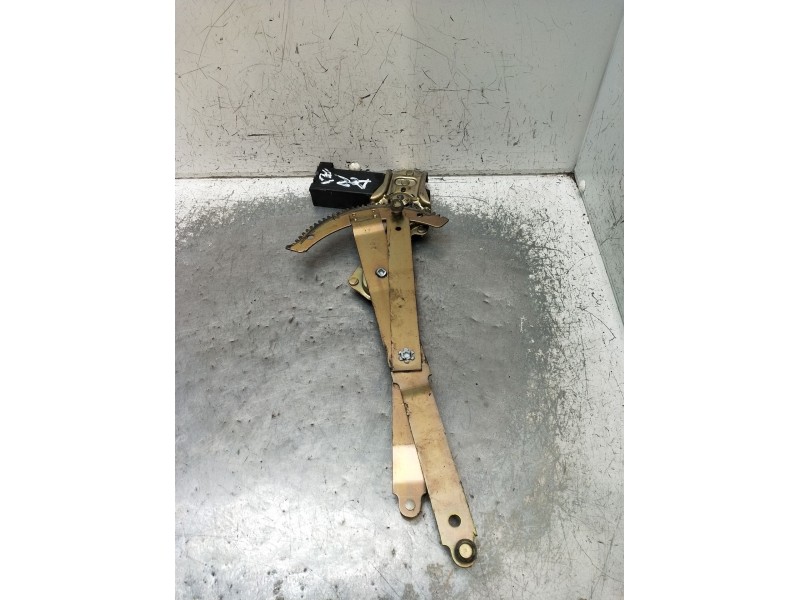 Recambio de elevalunas delantero izquierdo para citroën bx (xb-_) 14 e referencia OEM IAM  5P 1983