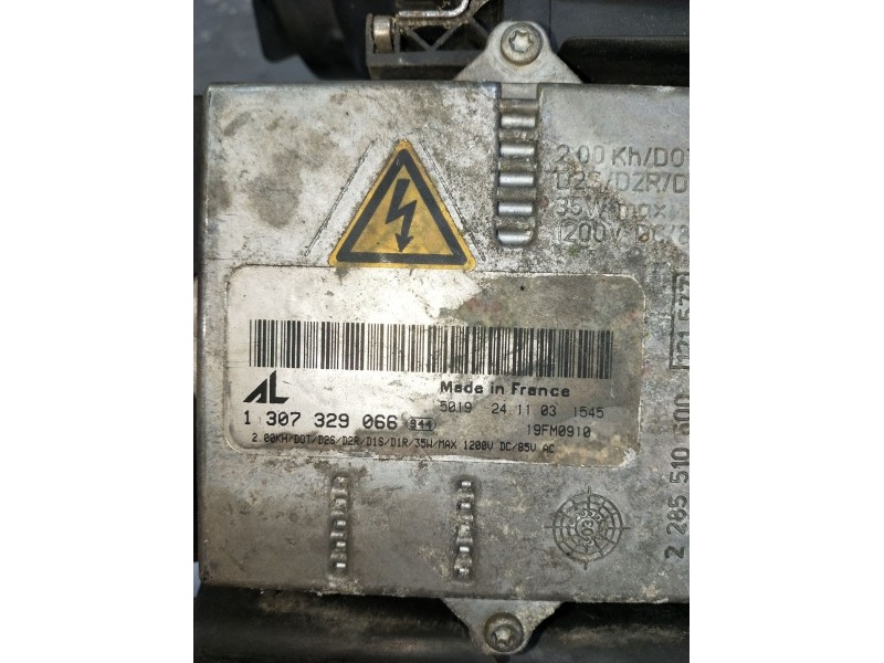 Recambio de faro derecho para audi a3 (8p1) 2.0 tdi 16v referencia OEM IAM 8P0941004D 1307329066 XENON 2004
