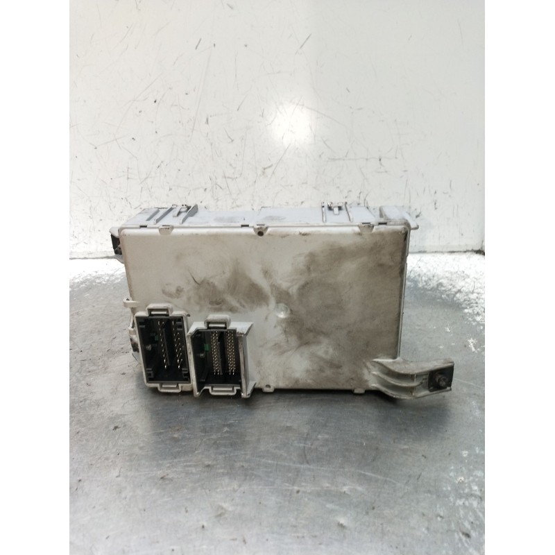 Recambio de caja reles / fusibles para citroën nemo furgoneta/monovolumen (aa_) 1.3 hdi 75 referencia OEM IAM 01372879080 116RI0