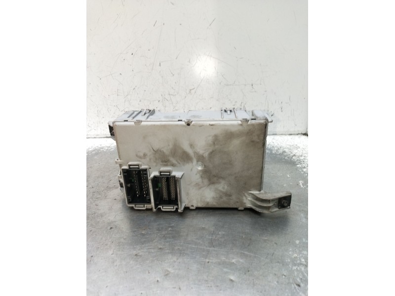 Recambio de caja reles / fusibles para citroën nemo furgoneta/monovolumen (aa_) 1.3 hdi 75 referencia OEM IAM 01372879080 116RI0