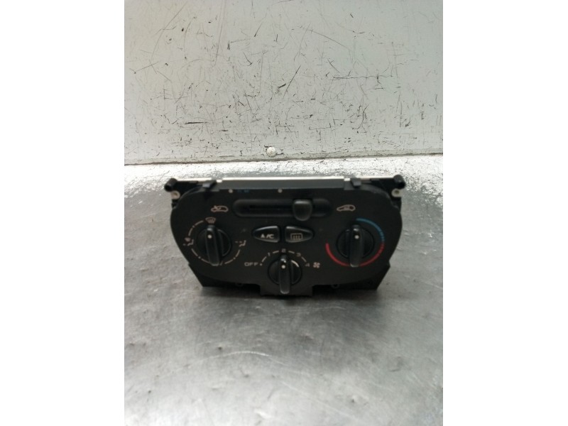 Recambio de mando calefaccion / aire acondicionado para peugeot 206 hatchback (2a/c) 1.6 i referencia OEM IAM 1068901  1998