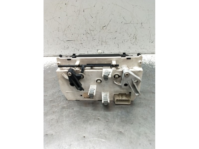 Recambio de mando calefaccion / aire acondicionado para peugeot 206 hatchback (2a/c) 1.6 i referencia OEM IAM 1068901  1998