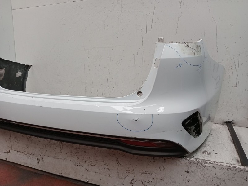 Recambio de paragolpes trasero para kia ceed tourer (cd) 1.6 crdi 115 referencia OEM IAM   