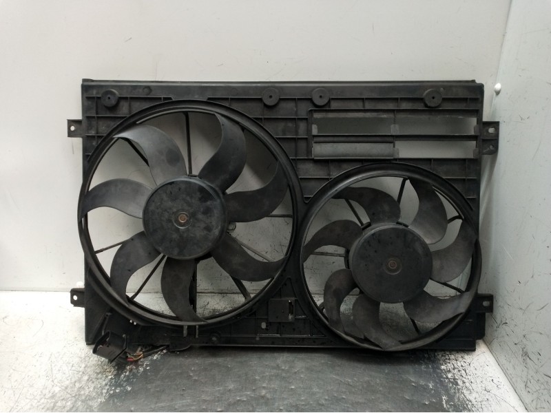 Recambio de electroventilador para audi a3 (8p1) 2.0 tdi 16v referencia OEM IAM 1K0121207BC  2004