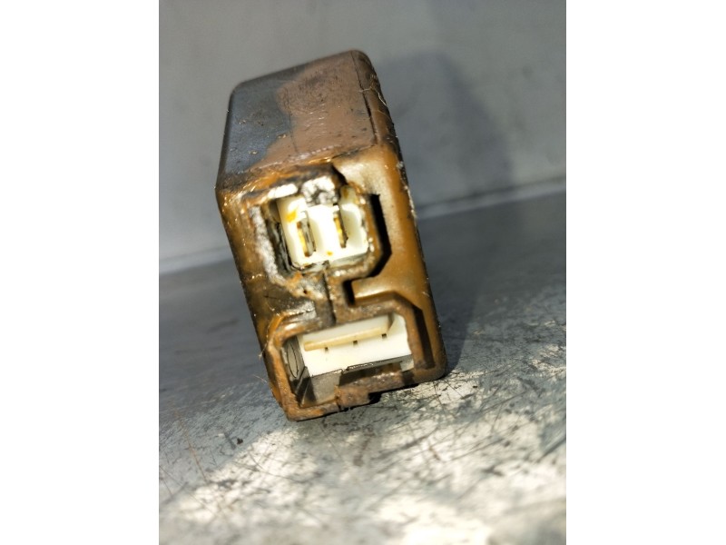 Recambio de motor cierre centralizado trasero izquierdo para citroën bx (xb-_) 14 e referencia OEM IAM  5P 1983