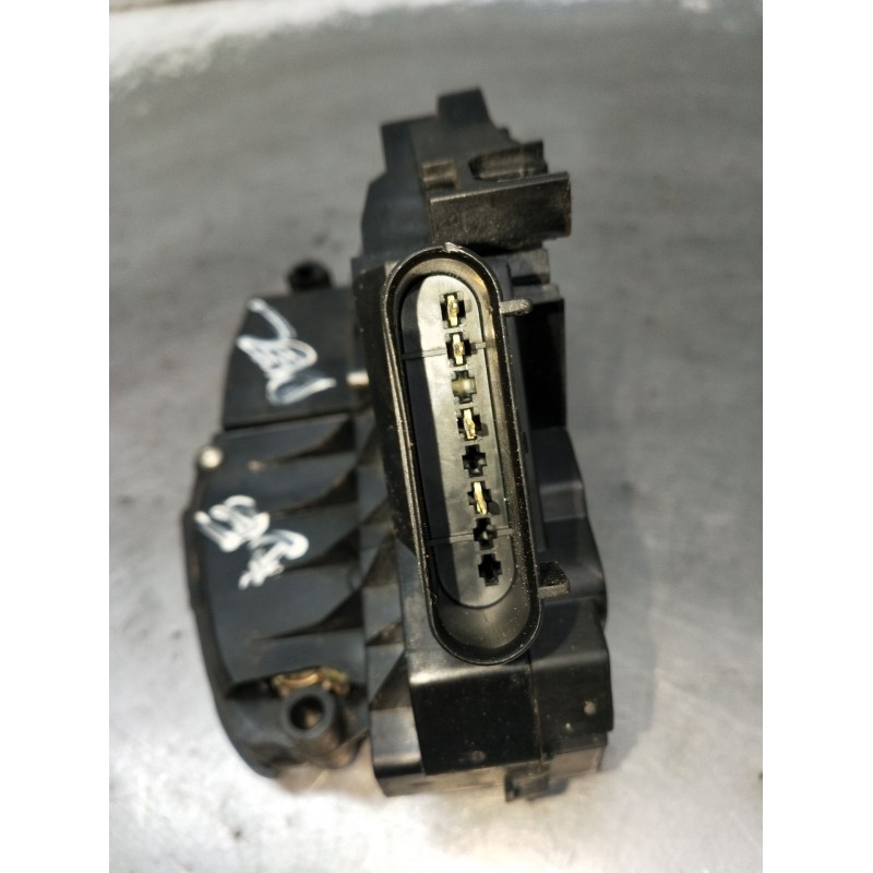 Recambio de motor cierre centralizado delantero izquierdo para ford fiesta vi (cb1, ccn) 1.6 tdci referencia OEM IAM 8A6AA21812B