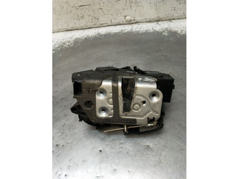 Recambio de motor cierre centralizado delantero izquierdo para ford fiesta vi (cb1, ccn) 1.6 tdci referencia OEM IAM 8A6AA21813A